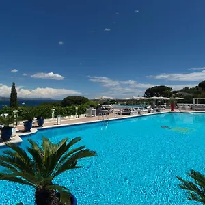 ***** Hotel Althoff Belrose Francia